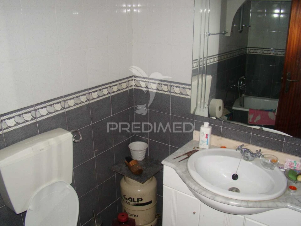 Moradia T4 para Venda em Montalvão Foto 3