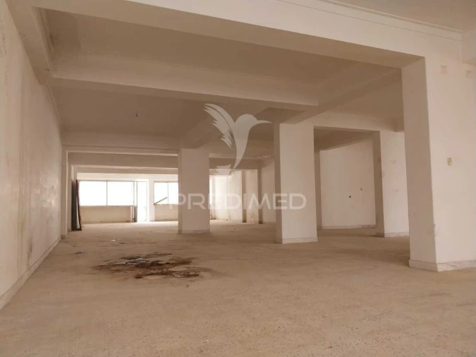 Loja para Arrendamento em Cacém e São Marcos Foto 7