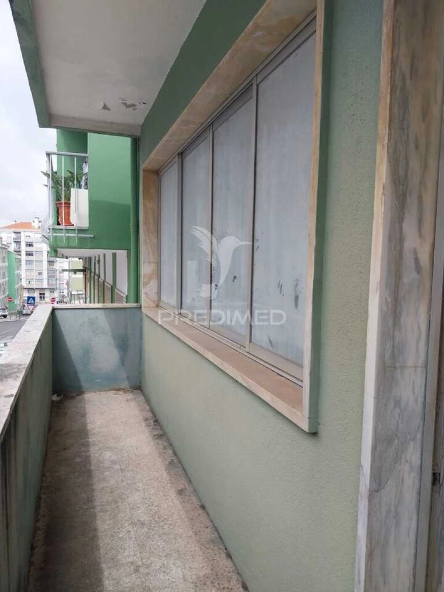 Loja para Arrendamento em Cacém e São Marcos Foto 11