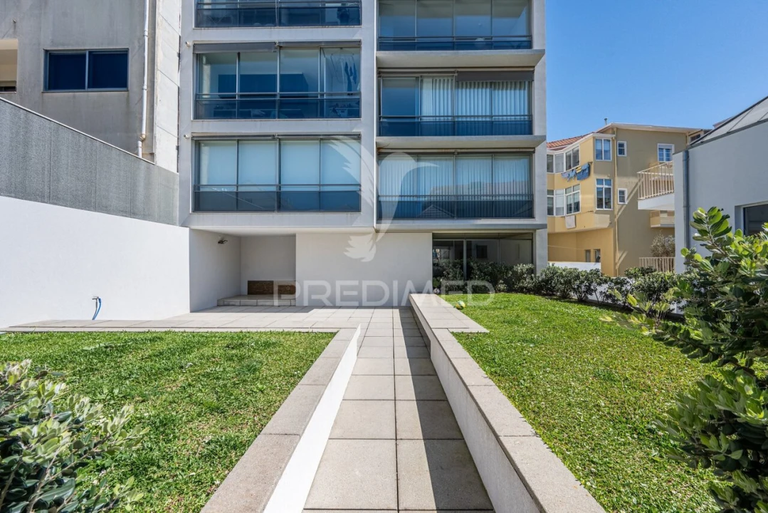 Apartamento T3 para Venda em Aldoar, Foz do Douro e Nevogilde Foto 3