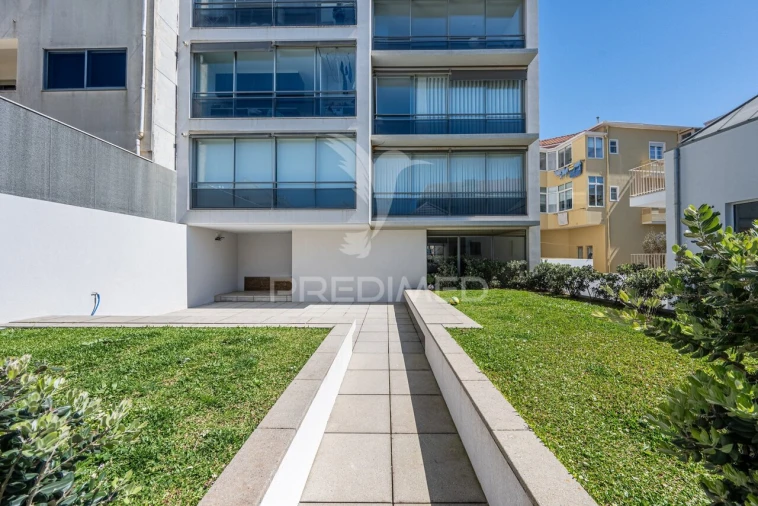 Apartamento T3 para Venda em Aldoar, Foz do Douro e Nevogilde Foto 3