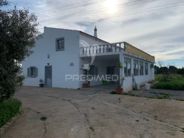 Moradia T0 para Venda em Algoz e Tunes