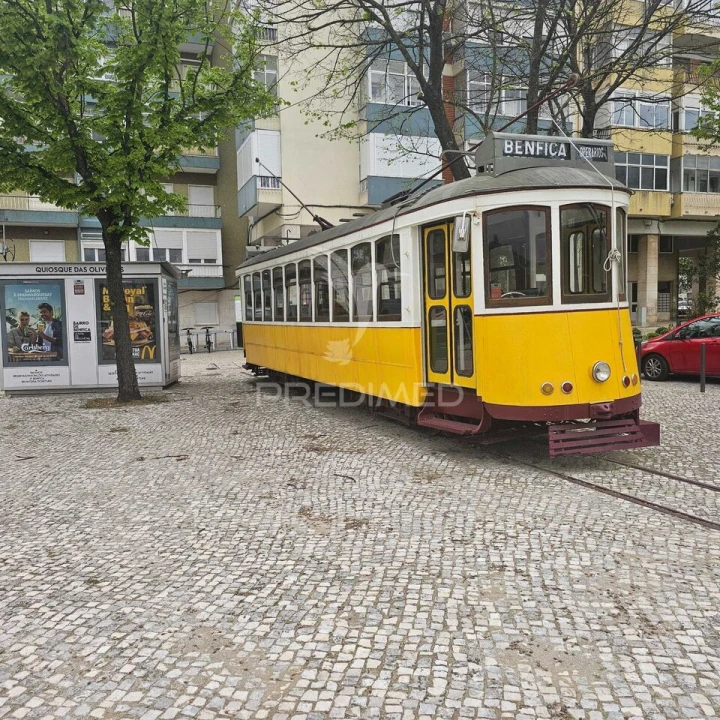 Apartamento T2 para Venda em Benfica Foto 14
