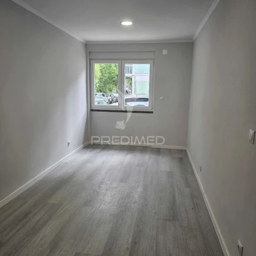 Apartamento T2 para Venda em Benfica Foto 17