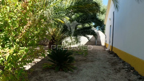 Moradia T3 para Venda em Ponte de Sor, Tramaga e Vale de Açor