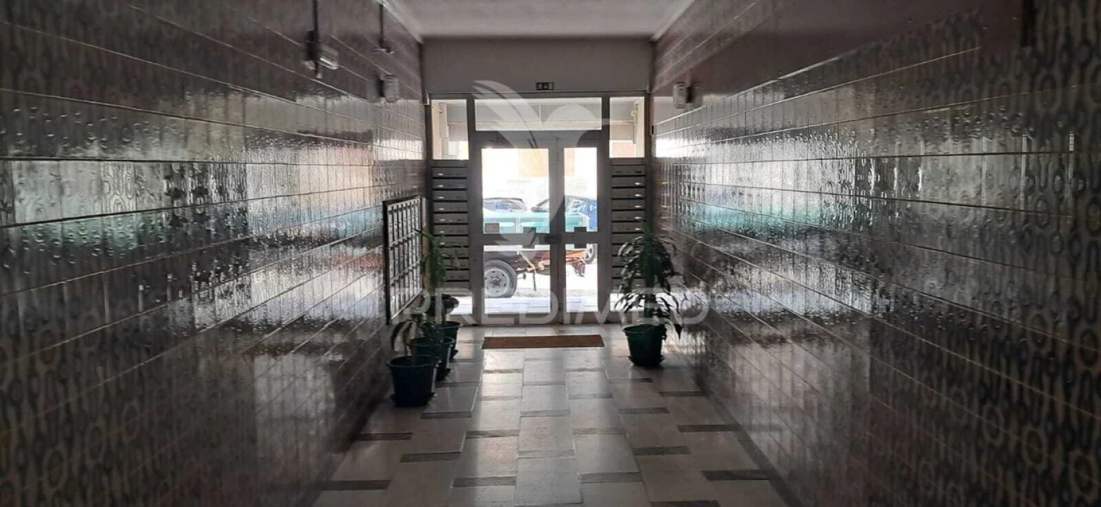 Apartamento T3 para Venda em Laranjeiro e Feijó Foto 18