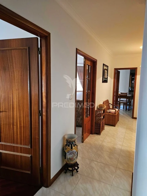 Apartamento T3 para Venda em Chafe