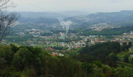 Terreno para Venda em Lordelo