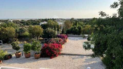 Quinta T9 para Venda em Moncarapacho e Fuseta