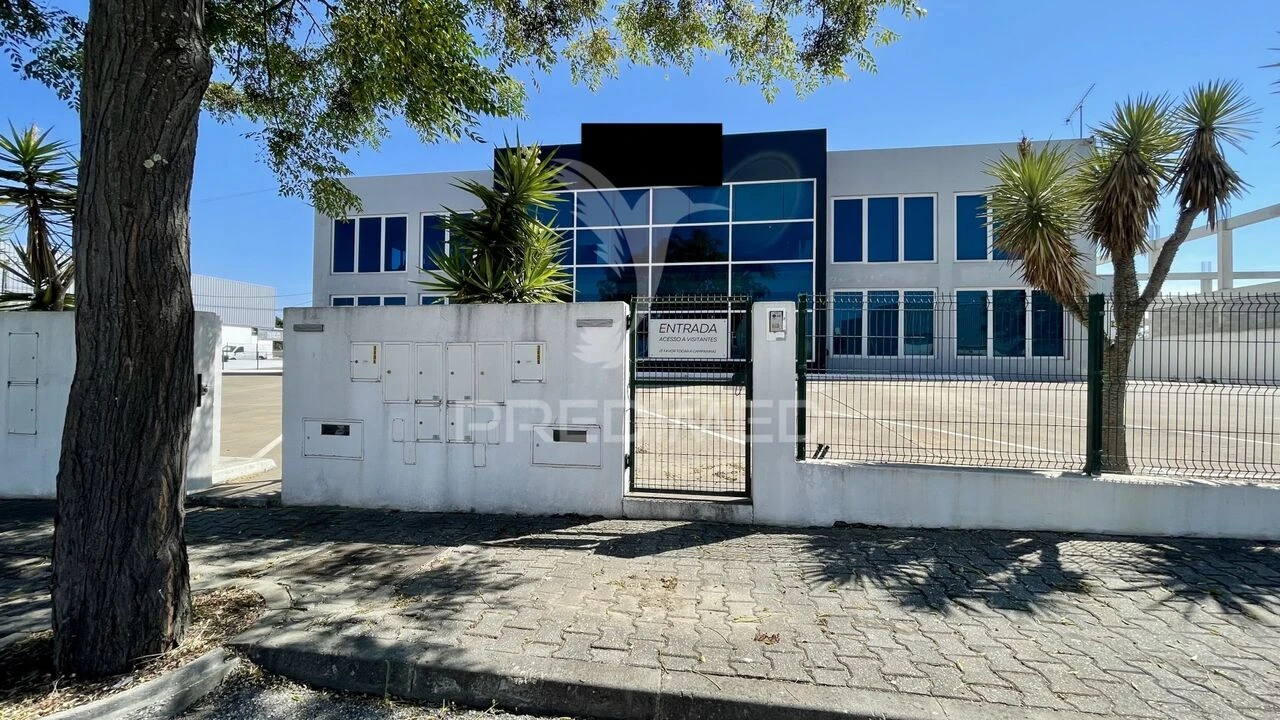 Armazém para Venda em Seixal, Arrentela e Aldeia de Paio Pires Foto 39