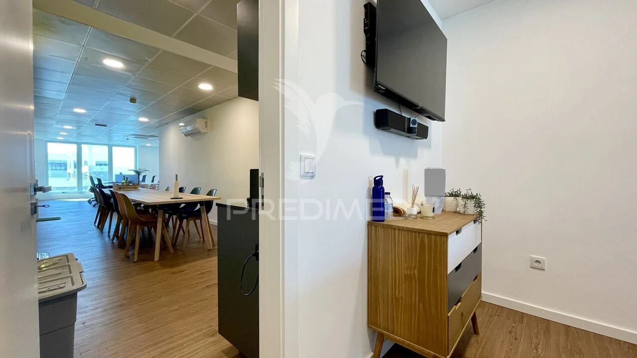 Armazém para Venda em Seixal, Arrentela e Aldeia de Paio Pires Foto 19