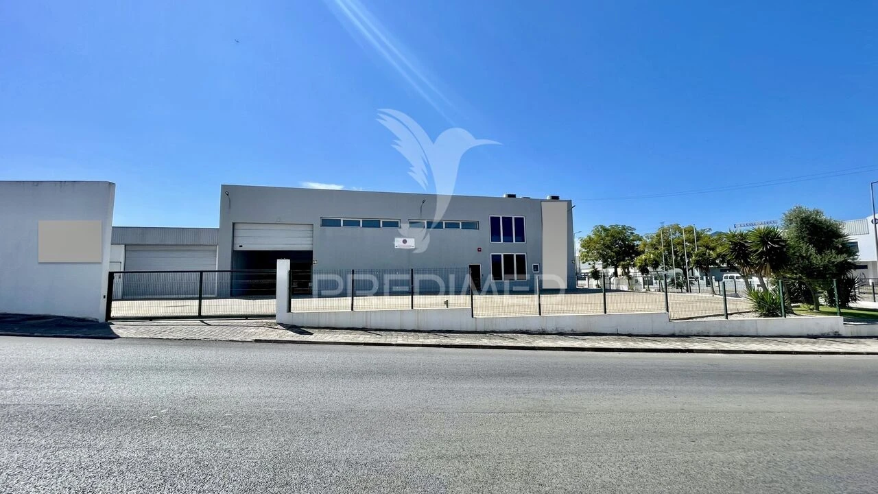 Armazém para Venda em Seixal, Arrentela e Aldeia de Paio Pires Foto 37