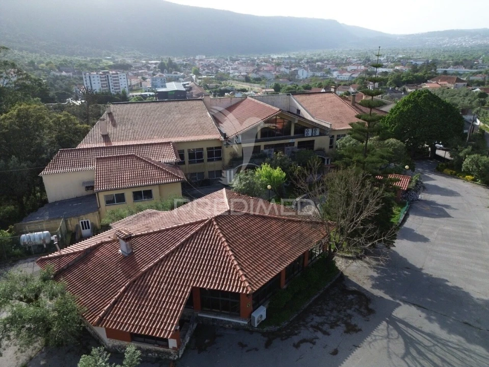 Quinta T4 para Venda em Minde Foto 3