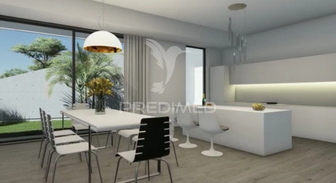 Moradia T3 para Venda em Santo Antonio Foto 2