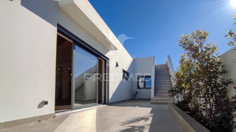 Moradia T2 para Venda em Alto do Seixalinho, Santo André e Verderena