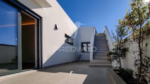 Moradia T2 para Venda em Alto do Seixalinho, Santo André e Verderena