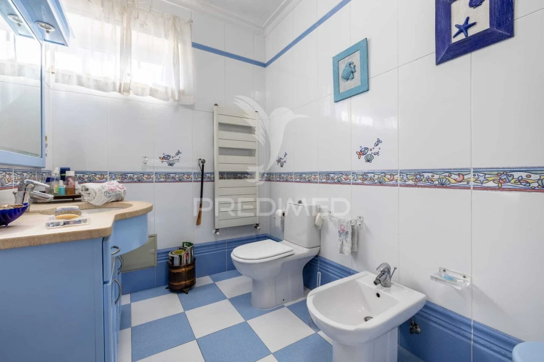 Moradia T6 para Venda em Porto de Mós - São João Baptista e São Pedro Foto 23