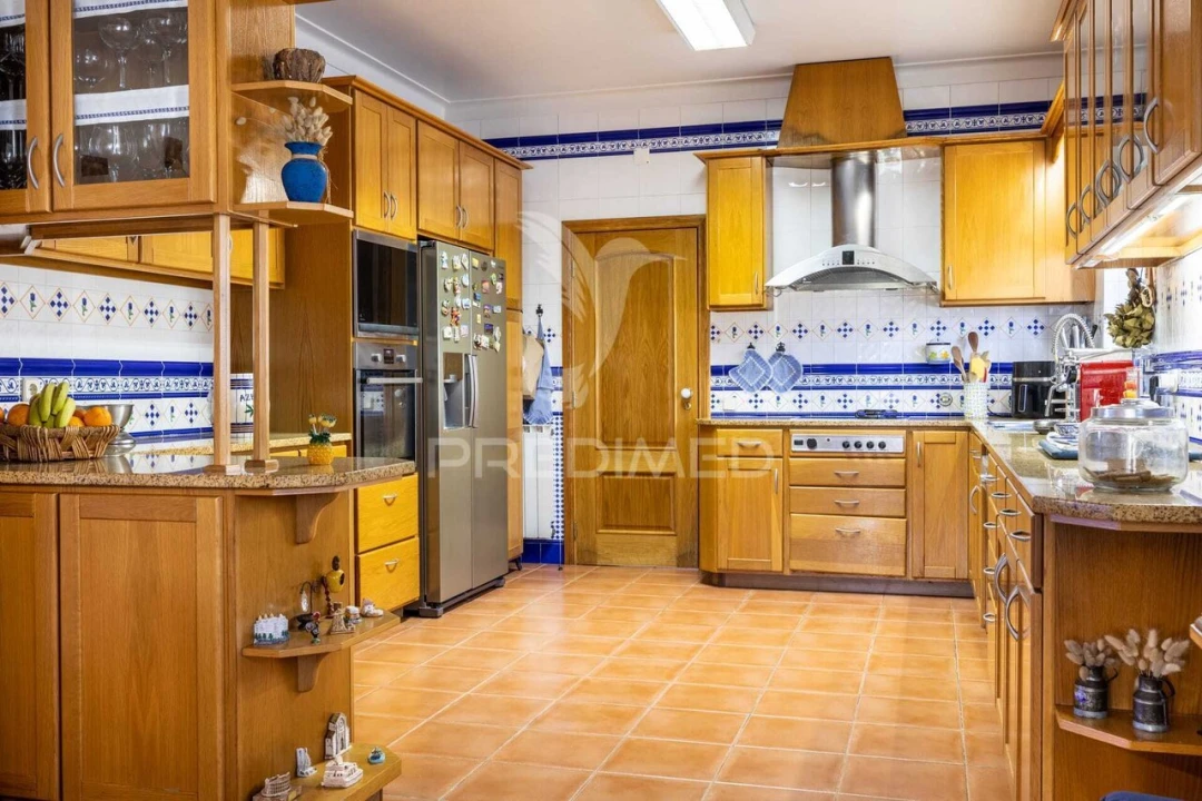 Moradia T6 para Venda em Porto de Mós - São João Baptista e São Pedro Foto 11