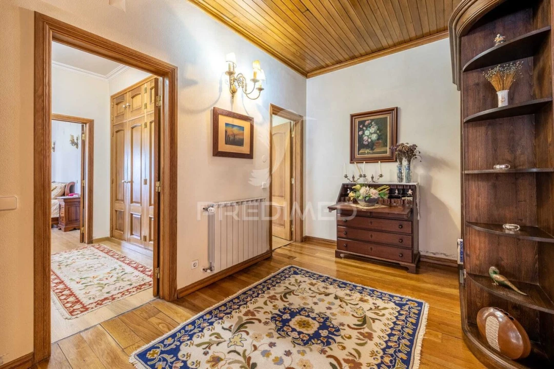 Moradia T6 para Venda em Porto de Mós - São João Baptista e São Pedro Foto 32