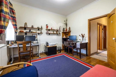 Moradia T6 para Venda em Porto de Mós - São João Baptista e São Pedro