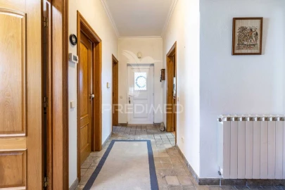 Moradia T6 para Venda em Porto de Mós - São João Baptista e São Pedro