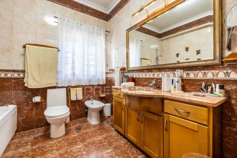 Moradia T6 para Venda em Porto de Mós - São João Baptista e São Pedro Foto 27