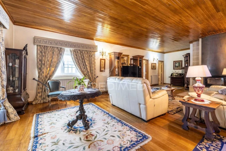 Moradia T6 para Venda em Porto de Mós - São João Baptista e São Pedro Foto 6