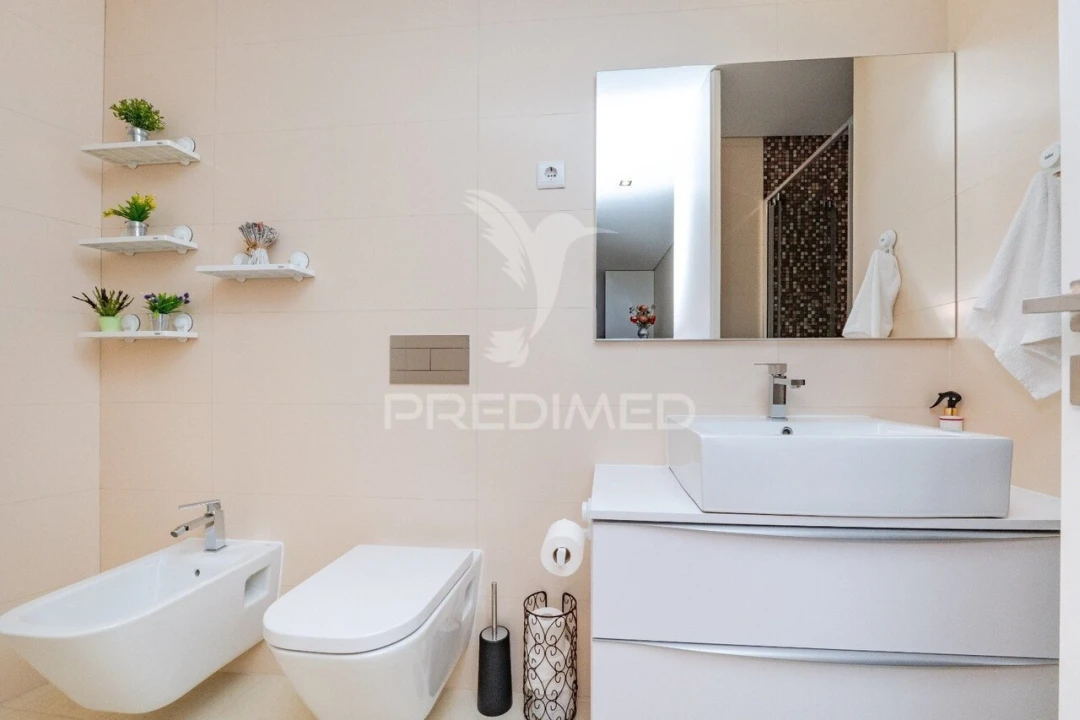 Apartamento T5 para Venda em Braga (Maximinos, Sé e Cividade) Foto 11