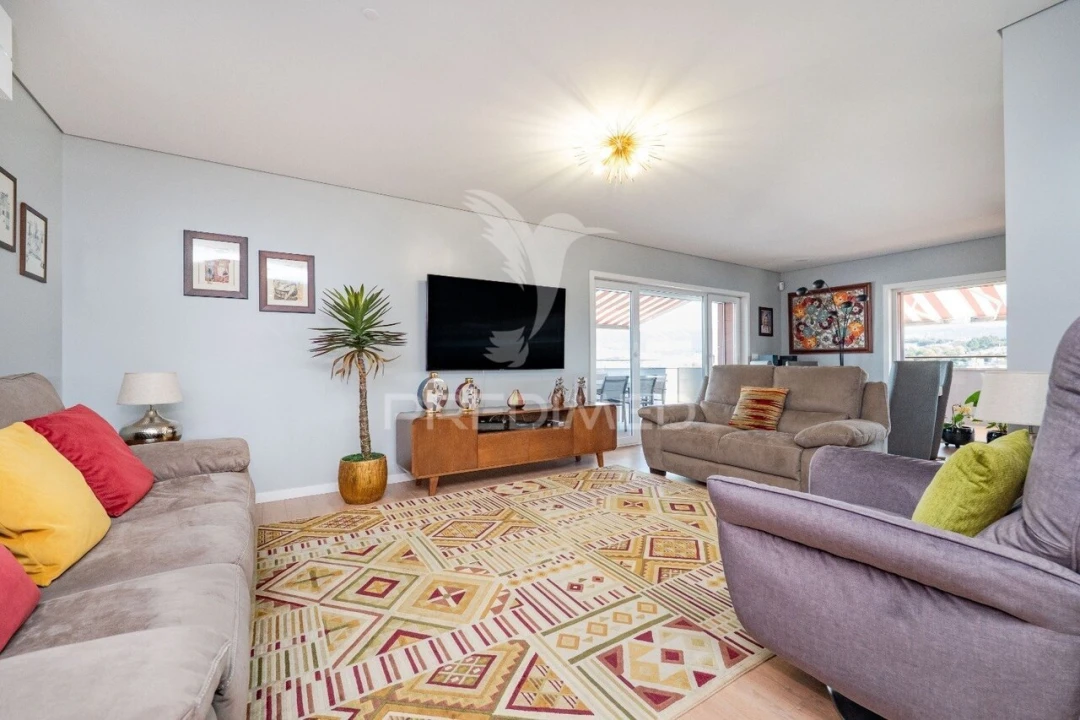 Apartamento T5 para Venda em Braga (Maximinos, Sé e Cividade) Foto 24