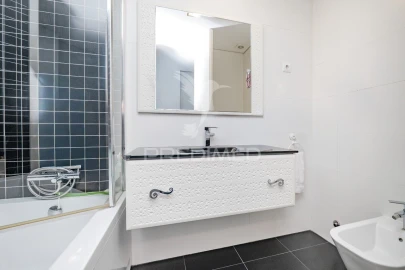 Apartamento T5 para Venda em Braga (Maximinos, Sé e Cividade)