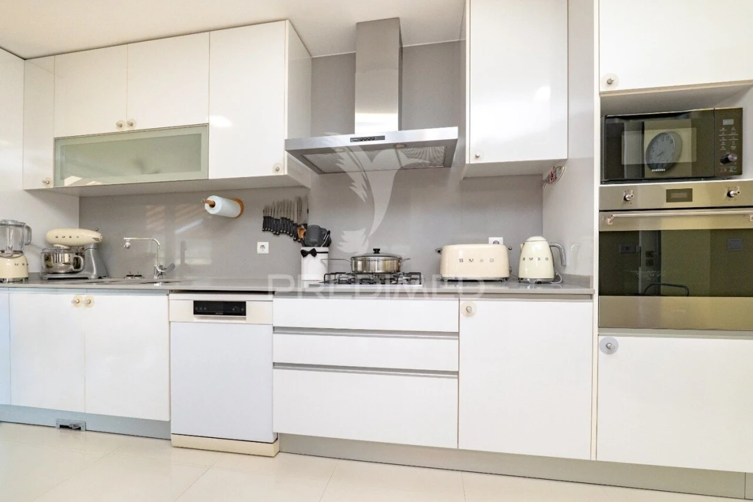 Apartamento T5 para Venda em Braga (Maximinos, Sé e Cividade) Foto 36