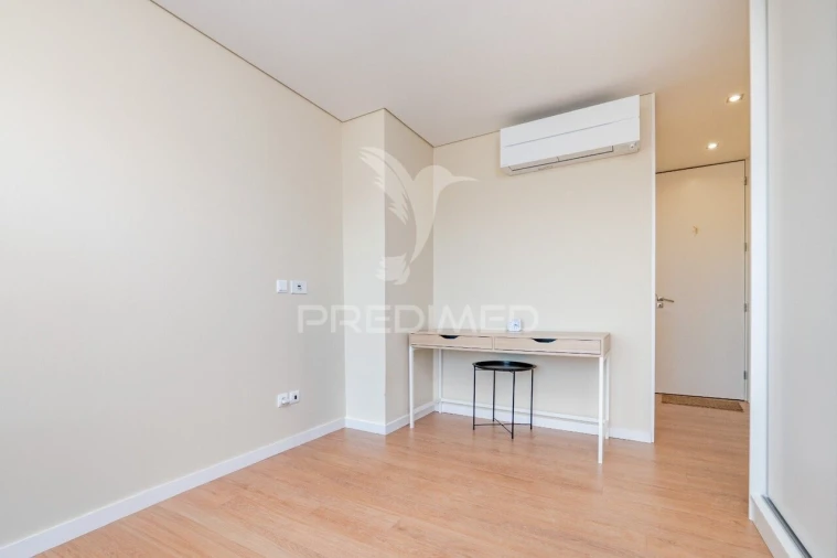 Apartamento T5 para Venda em Braga (Maximinos, Sé e Cividade) Foto 21