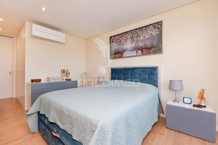 Apartamento T5 para Venda em Braga (Maximinos, Sé e Cividade) Foto 15