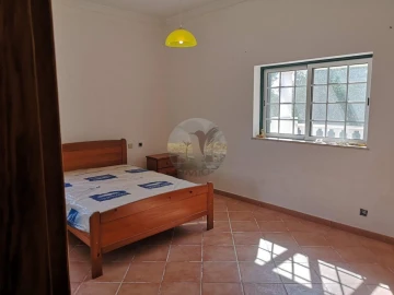 Moradia T4 para Venda em Querença, Tôr e Benafim