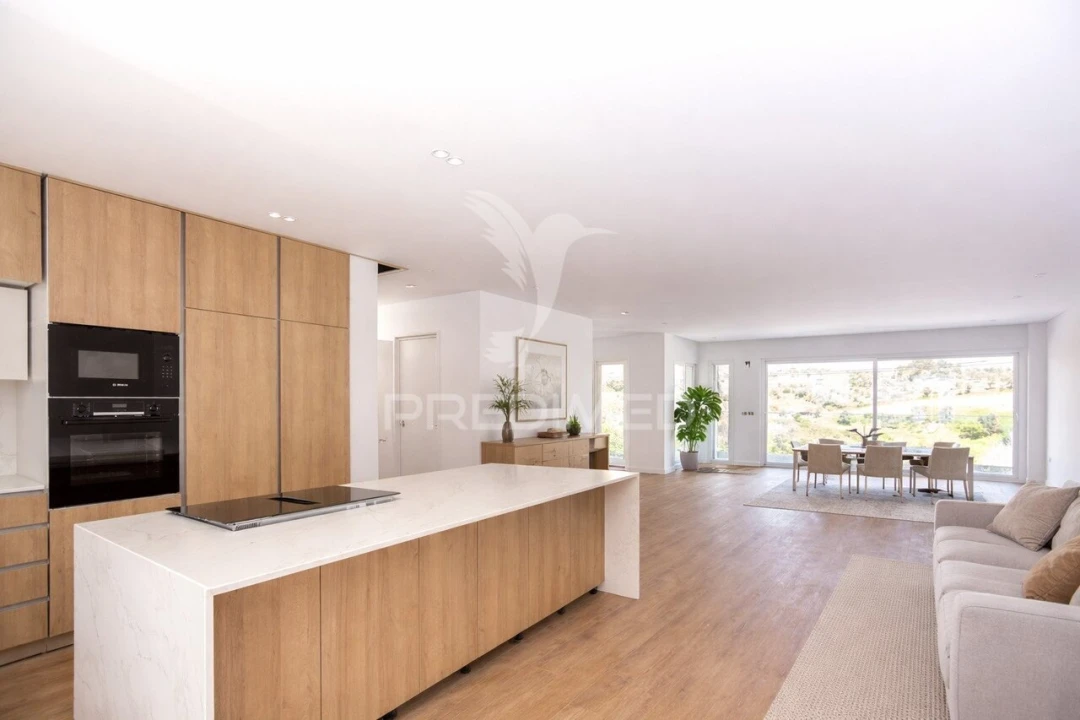 Moradia T5 para Venda em Santa Iria de Azoia, São João da Talha e Bobadela Foto 11