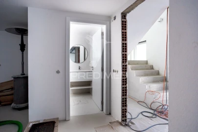 Moradia T5 para Venda em Santa Iria de Azoia, São João da Talha e Bobadela