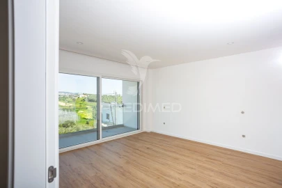 Moradia T5 para Venda em Santa Iria de Azoia, São João da Talha e Bobadela