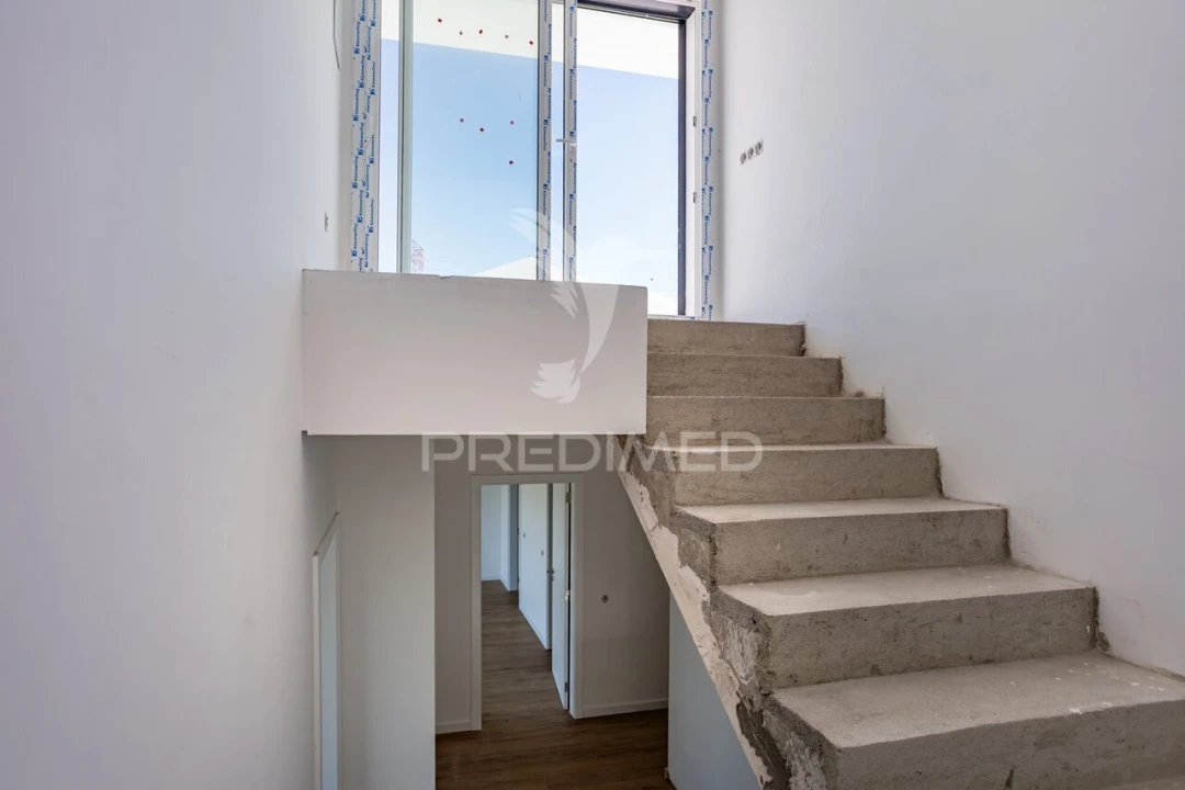 Moradia T5 para Venda em Santa Iria de Azoia, São João da Talha e Bobadela Foto 17