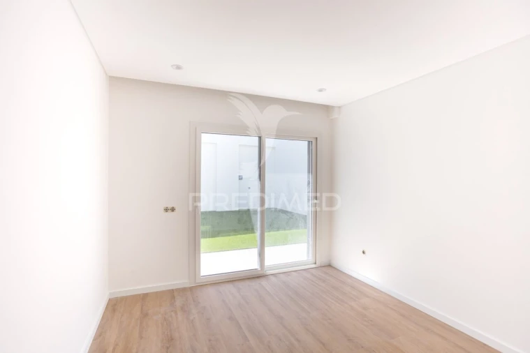 Moradia T5 para Venda em Santa Iria de Azoia, São João da Talha e Bobadela Foto 20