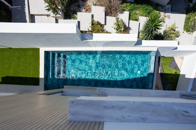 Moradia T5 para Venda em Santa Iria de Azoia, São João da Talha e Bobadela Foto 36