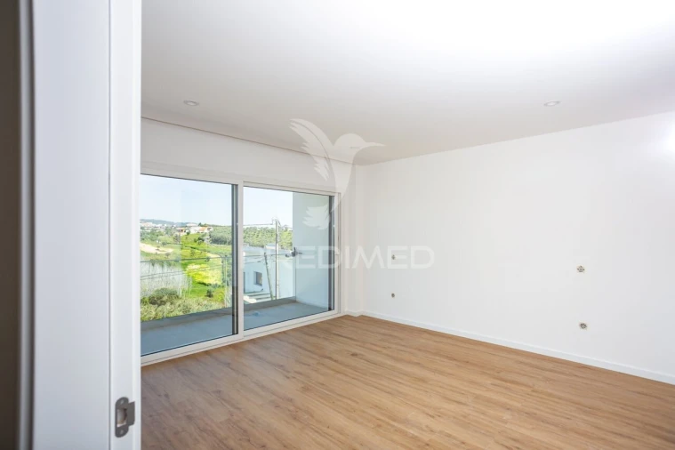 Moradia T5 para Venda em Santa Iria de Azoia, São João da Talha e Bobadela Foto 26