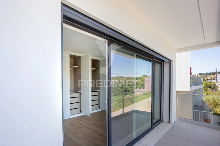 Moradia T5 para Venda em Santa Iria de Azoia, São João da Talha e Bobadela Foto 25