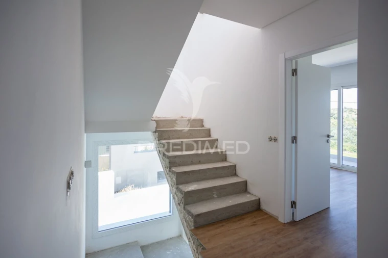 Moradia T5 para Venda em Santa Iria de Azoia, São João da Talha e Bobadela Foto 38