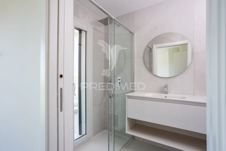 Moradia T5 para Venda em Santa Iria de Azoia, São João da Talha e Bobadela Foto 23