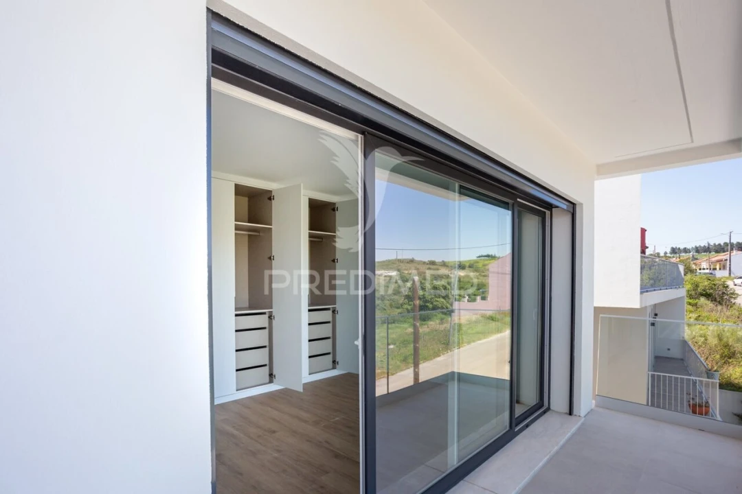 Moradia T5 para Venda em Santa Iria de Azoia, São João da Talha e Bobadela Foto 25