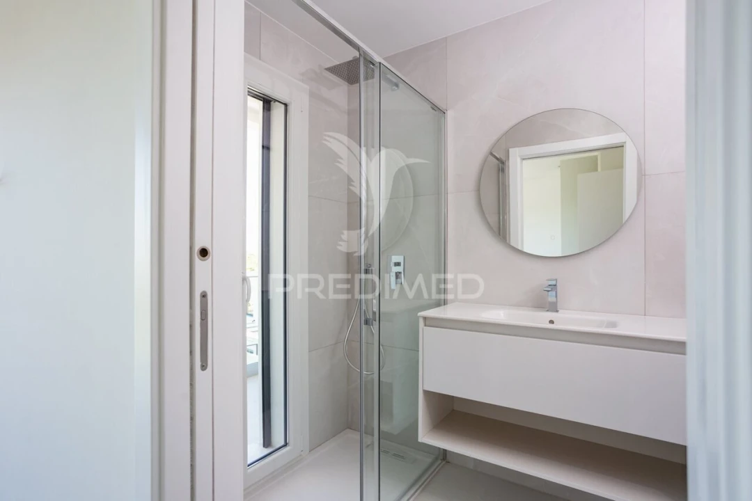 Moradia T5 para Venda em Santa Iria de Azoia, São João da Talha e Bobadela Foto 23