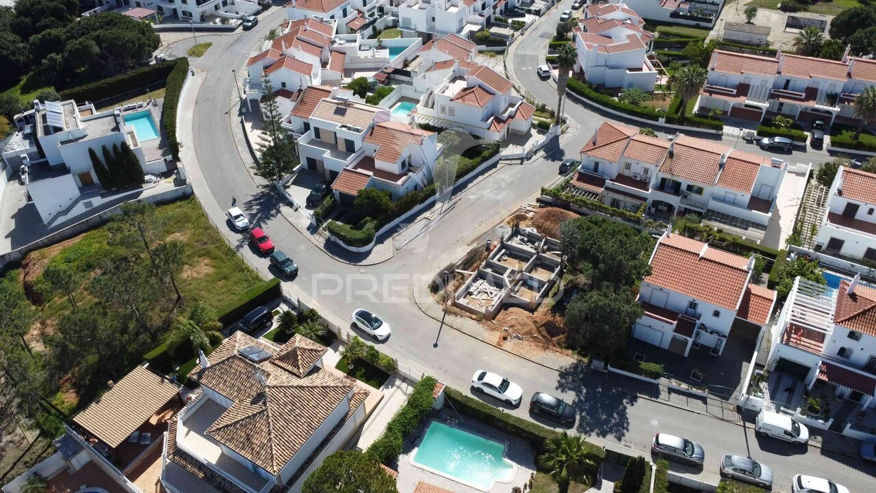 Moradia T3 para Venda em Castro Marim Foto 11