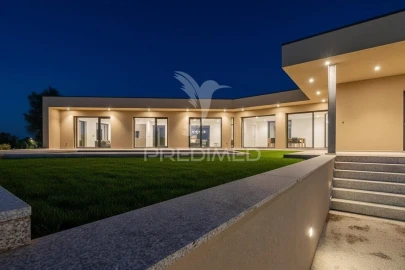 Moradia T3 para Venda em Lago