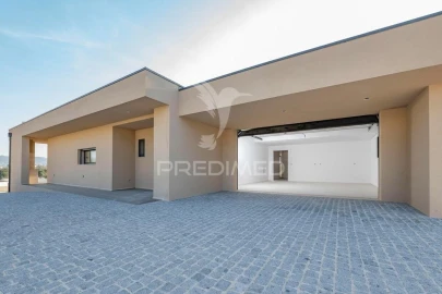 Moradia T3 para Venda em Lago