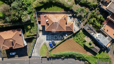 Moradia T3 para Venda em Santo Antonio da Serra